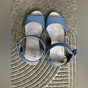 Life Stride Blue Wedge Sandals Cottagecore Coastal Comfortable work walking shoe